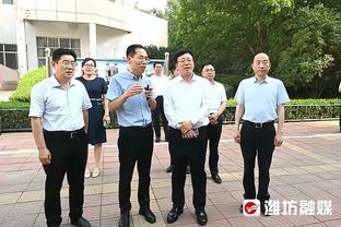 带病上阵！哈利伯顿：我刚开始时有点呼吸困难 中场用了吸氧器